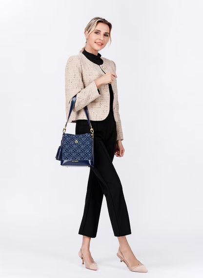 حقيبة نسائية كروس بودي أزرق داكن بحزام قابل للتعديل