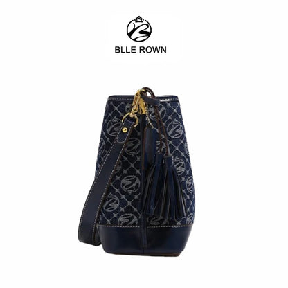 حقيبة نسائية كروس بودي أزرق داكن بحزام قابل للتعديل